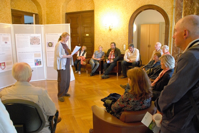 Im 1. Obergeschoss des Akademiegebäudes konnte eine Ausstellung zu Sprachwelten Martin Luthers besichtigt werden. Die Besucher erfuhren dort unter anderem, welche heute noch gebräulichen Redewendungen auf Martin Luther zurückgehen. Dr. Bettina Bock gab den Besuchern kurze Impulsvorträge.