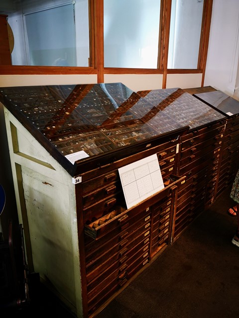 Ausstellung: Neue Wege zu alter Weisheit. Hieroglyphen im Buchdruck, im Museum für Druckkunst Leipzig (Foto: Franziska Naether)