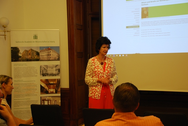 Dr. Eva-Maria Stange, Staatsministerin für Wissenschaft und Kunst im Freistaat Sachsen, besichtigt Inklusionsmaßnahmen an der SAW, Foto: SAW