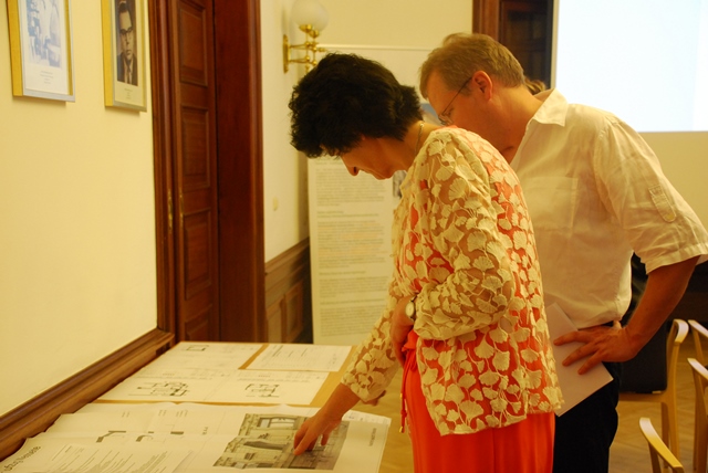 Dr. Eva-Maria Stange, Staatsministerin für Wissenschaft und Kunst im Freistaat Sachsen, besichtigt Inklusionsmaßnahmen an der SAW, Foto: SAW