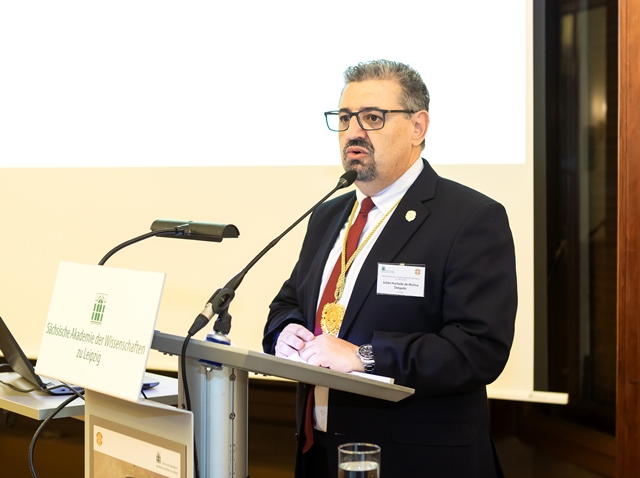 Internationale Tagung »Kaiser Karl V. und das Heilige Römische Reich«, Grußwort von Julián Hurtado de Molina Delgado, Präsident der Nationalen Andalusischen Akademie für historisch-juristische Wissenschaften zu Córdoba. Foto: Swen Reichhold