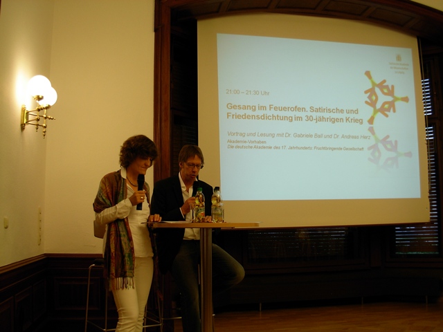 Gesang im Feuerofen. Satirische und Friedensdichtung im 30-jährigen Krieg, Lesung mit Dr. Gabriele Ball und Dr. Andreas Herz, Foto: privat