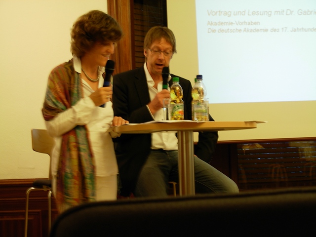 Gesang im Feuerofen. Satirische und Friedensdichtung im 30-jährigen Krieg, Lesung mit Dr. Gabriele Ball und Dr. Andreas Herz, Foto: privat