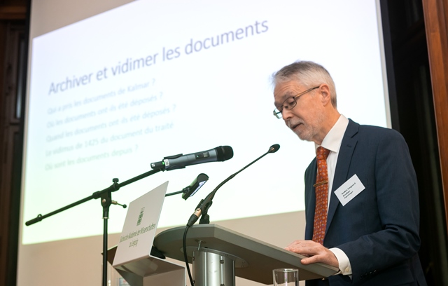 Die Tagung widmete sich auch dem Zustandekommen des heutigen Europa. So beschäftigte sich die erste Sektion mit den zentralen Dokumenten für die Bildung der Kalmarer Union am Ende des 14. Jahrhunderts, die bereits unterschiedliche Interessen und Vorstellungen von einer Union widerspiegelte. Dazu sprach unter anderem Anders Leegaard Knudsen von der Kopenhagener Universität. (Foto: Swen Reichhold)