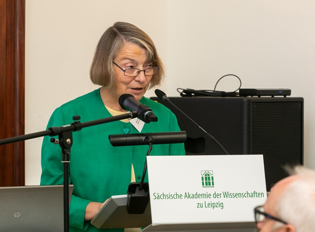 Auch Martina Hartmann, Präsidentin der Monumenta Germaniae Historica, begrüßte die Anwesenden. (Foto: Swen Reichhold)