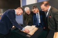 Handschriften von J. S. Bach, J. C. Gottsched und G. P. Telemann im Stadtarchiv Leipzig entdeckt 