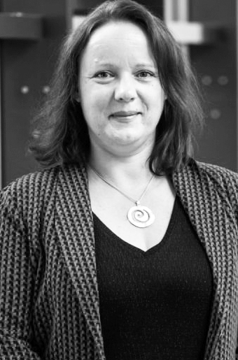 Portrait photograph of a woman